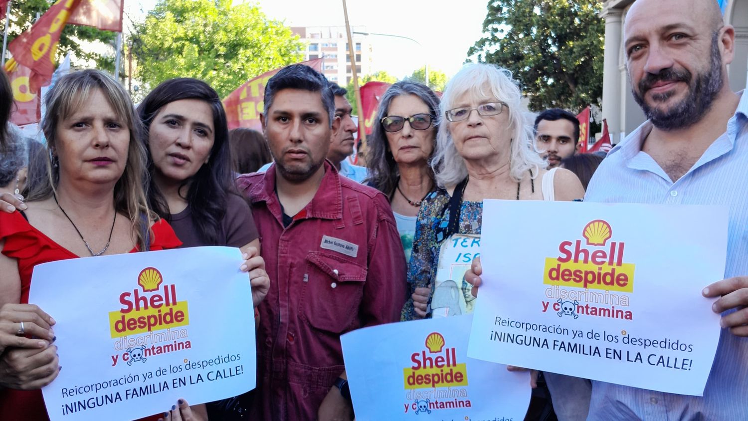 Protesta por despidos en Shell Avellaneda: "Soy padre de 3 hijos y no sé cómo voy a seguir", dijo uno de los afectados