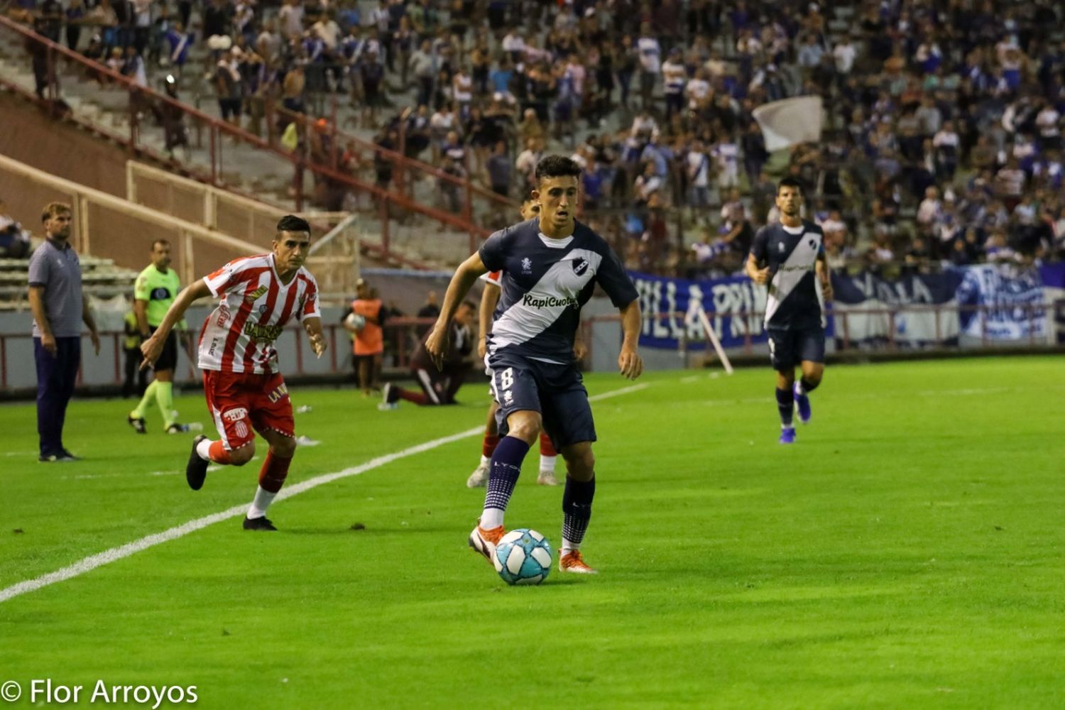 Alvarado ganó un partido clave ante Barracas Central