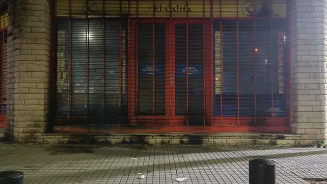 lorena cordoba david perona rafaela juego clandestino los monos - 3