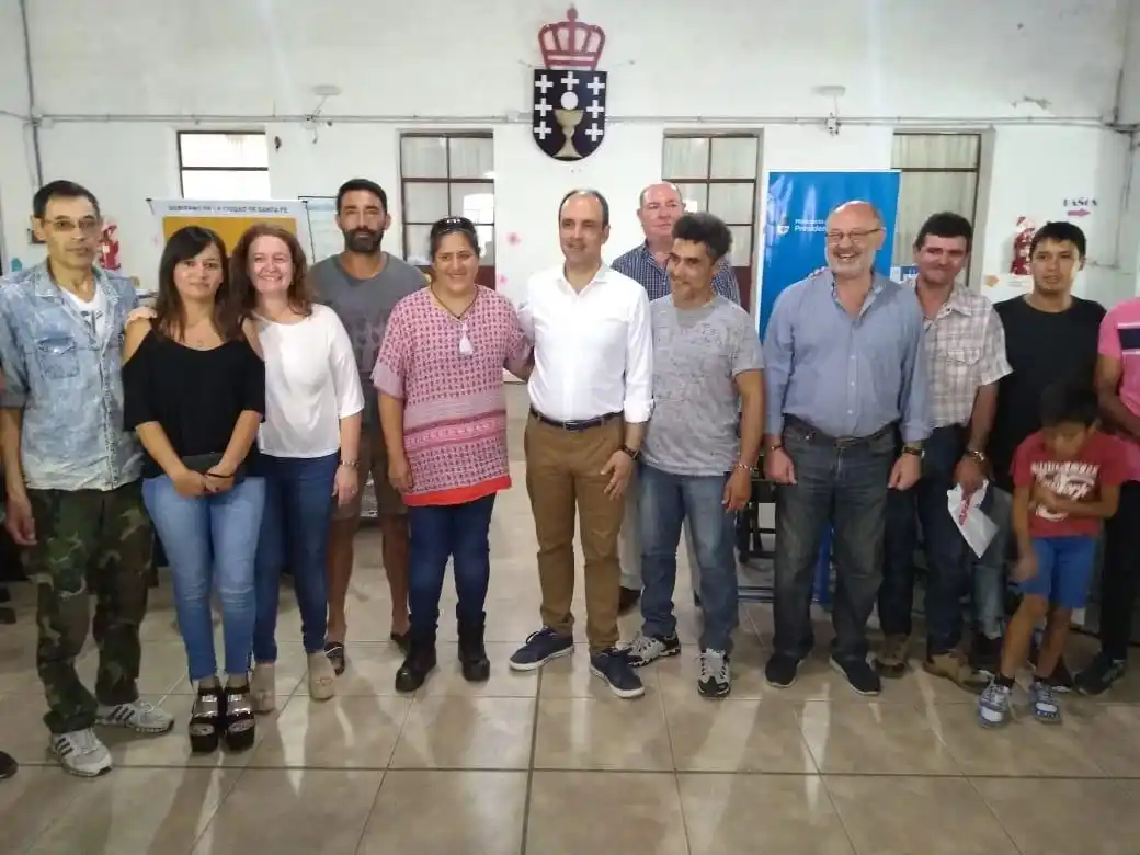 Corral entregó equipamiento e insumos a emprendedores de la ciudad