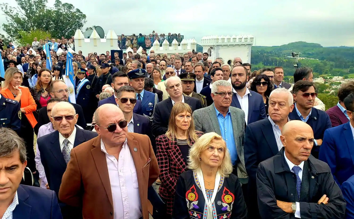 Personalidades políticas y de las instituciones, presentes en el acto del Bicentenario