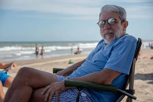 Aníbal Fernández: "Voy a ser precandidato a primer concejal en Pinamar"