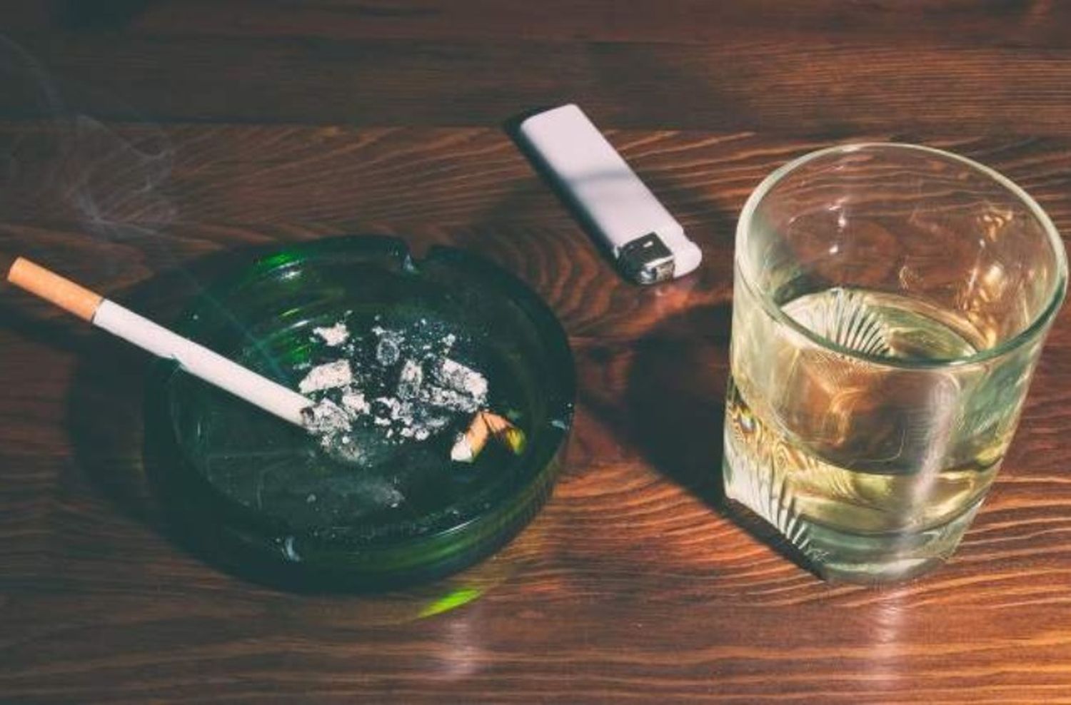 Según el Indec, aumentó el consumo de alcohol y bajó el de tabaco