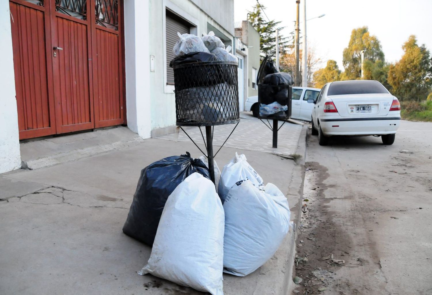 Se multiplican las quejas vecinales por las falencias en la recolección y el conflicto sigue sin solución