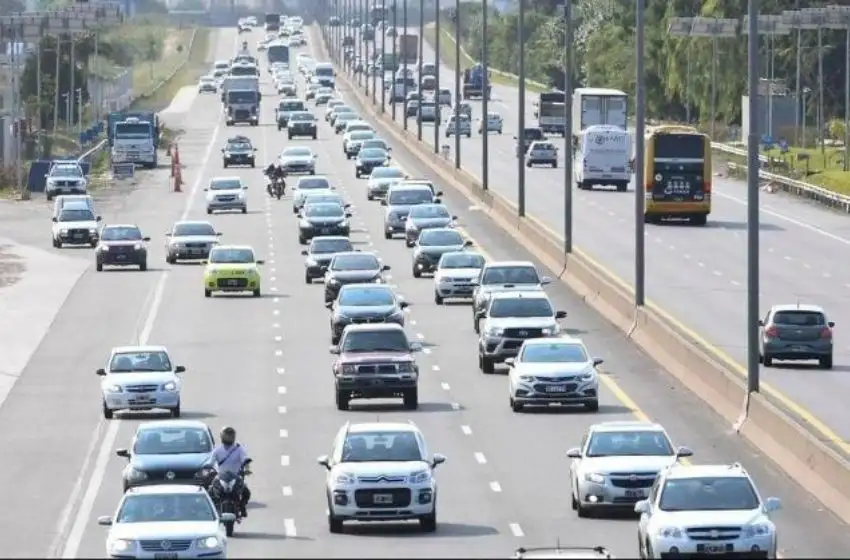 Semana Santa: es intenso el movimiento de autos hacia la ciudad