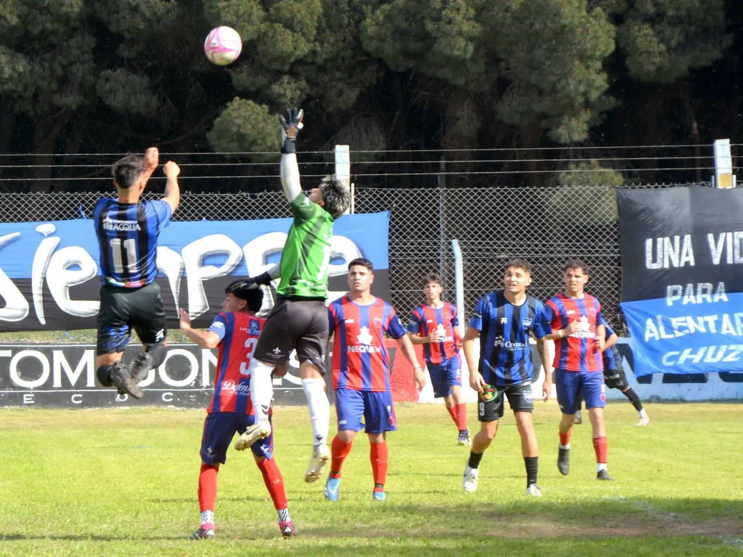 Villa del Parque ganó, pero no pudo completar el objetivo del ascenso directo