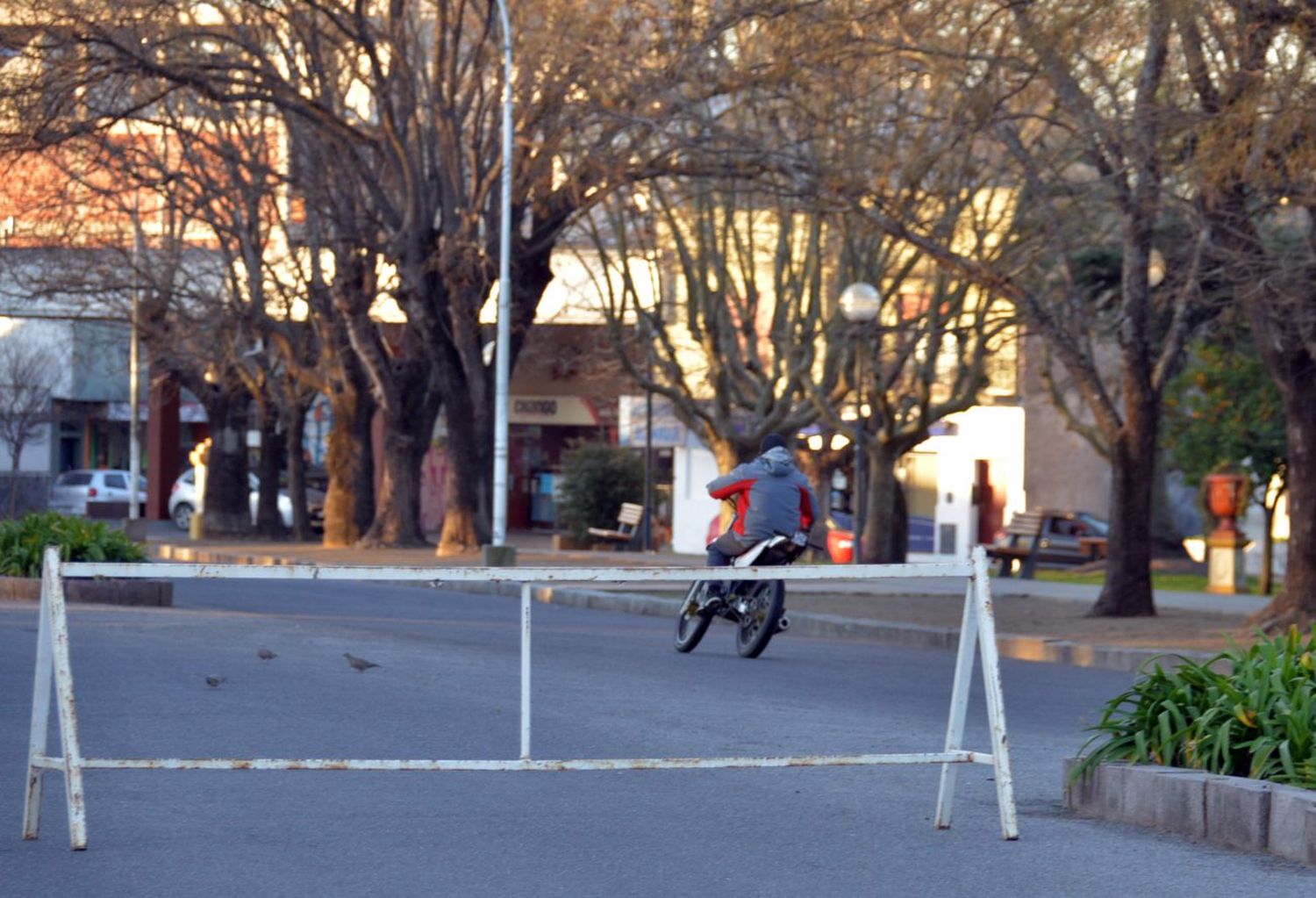 Secuestraron motos e infraccionaron a sus desafiantes conductores por maniobras imprudentes en el dique