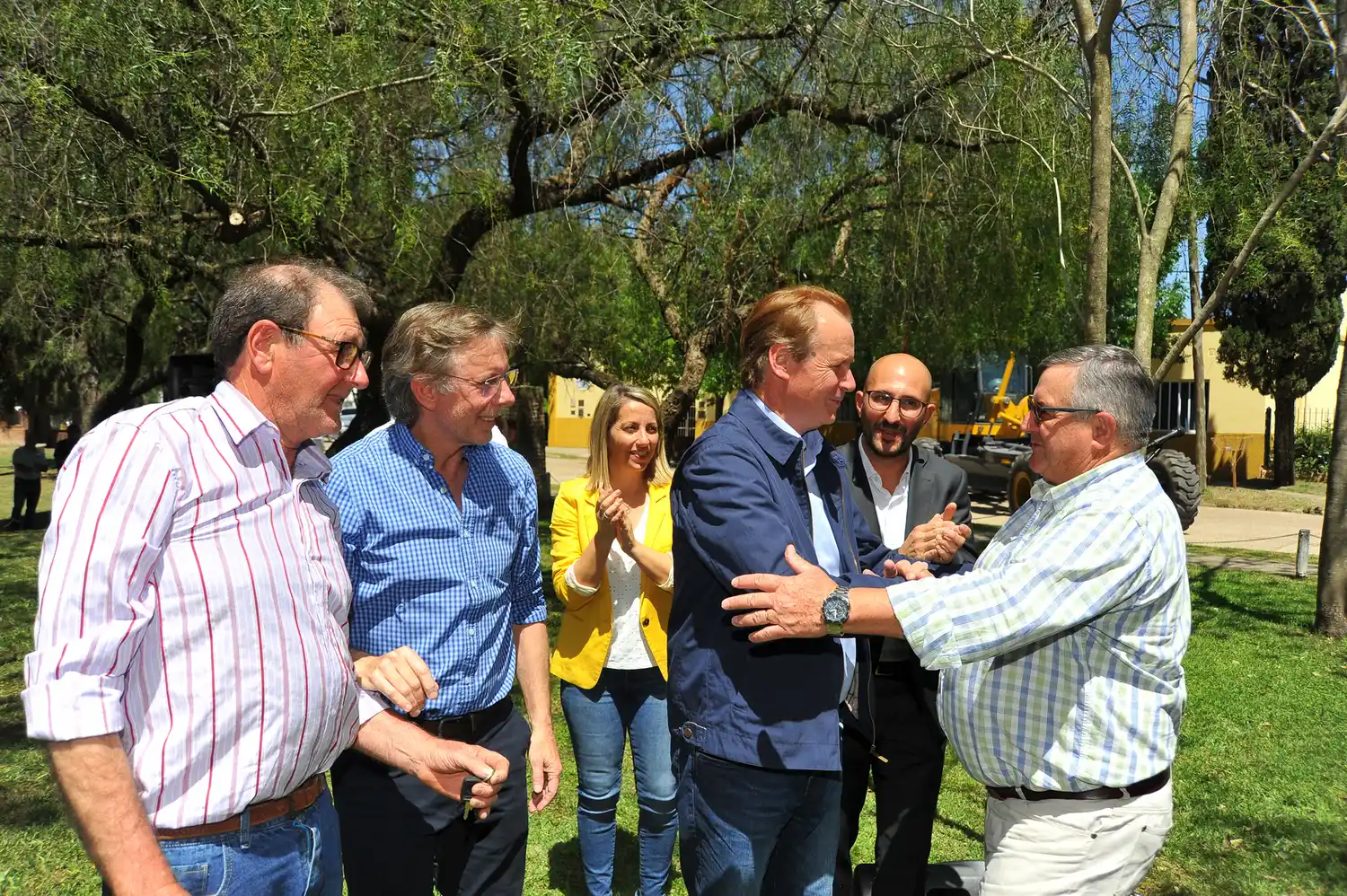 Bordet valoró el trabajo que desarrollan los Consorcios Camineros en la provincia