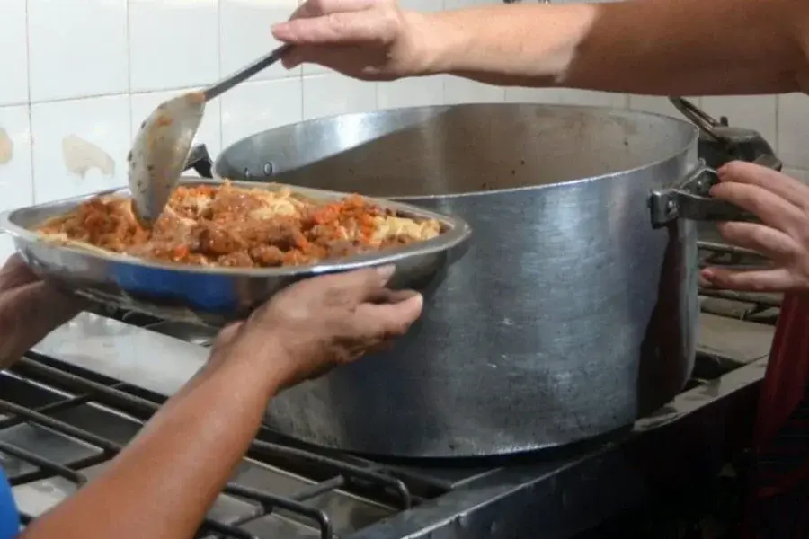 La pobreza sigue creciendo y no admite miradas sesgadas": la Iglesia reitera su reclamo por alimentos para comedores populares"