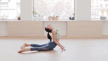 El ejercicio escorpión te ayudará a tonificar tu cuerpo de la mejor manera y a cuidar tu salud
