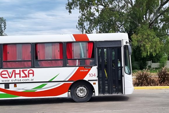 Estudiantes reclaman por el colectivo de las 23.00 a Río Tala: duró nueve días
