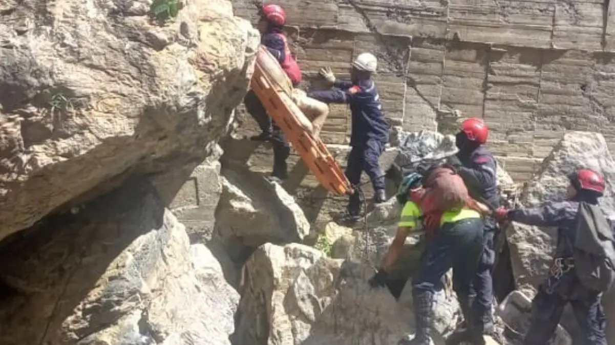 Cuerpo masculino en avanzado estado de descomposición fue hallado en el río Guaire este 14Feb
