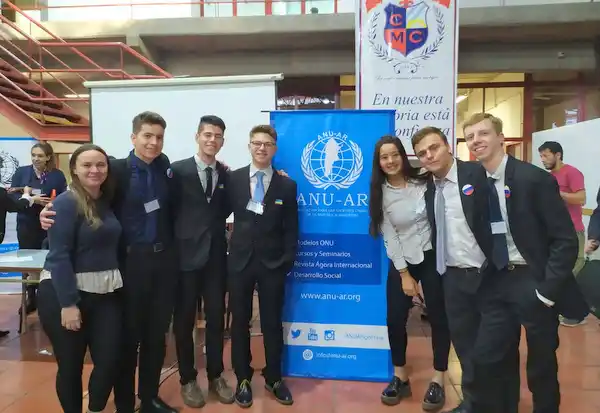 Alumnos de Urdinarrain fueron reconocidos en el modelo de Naciones Unidas de secundarios