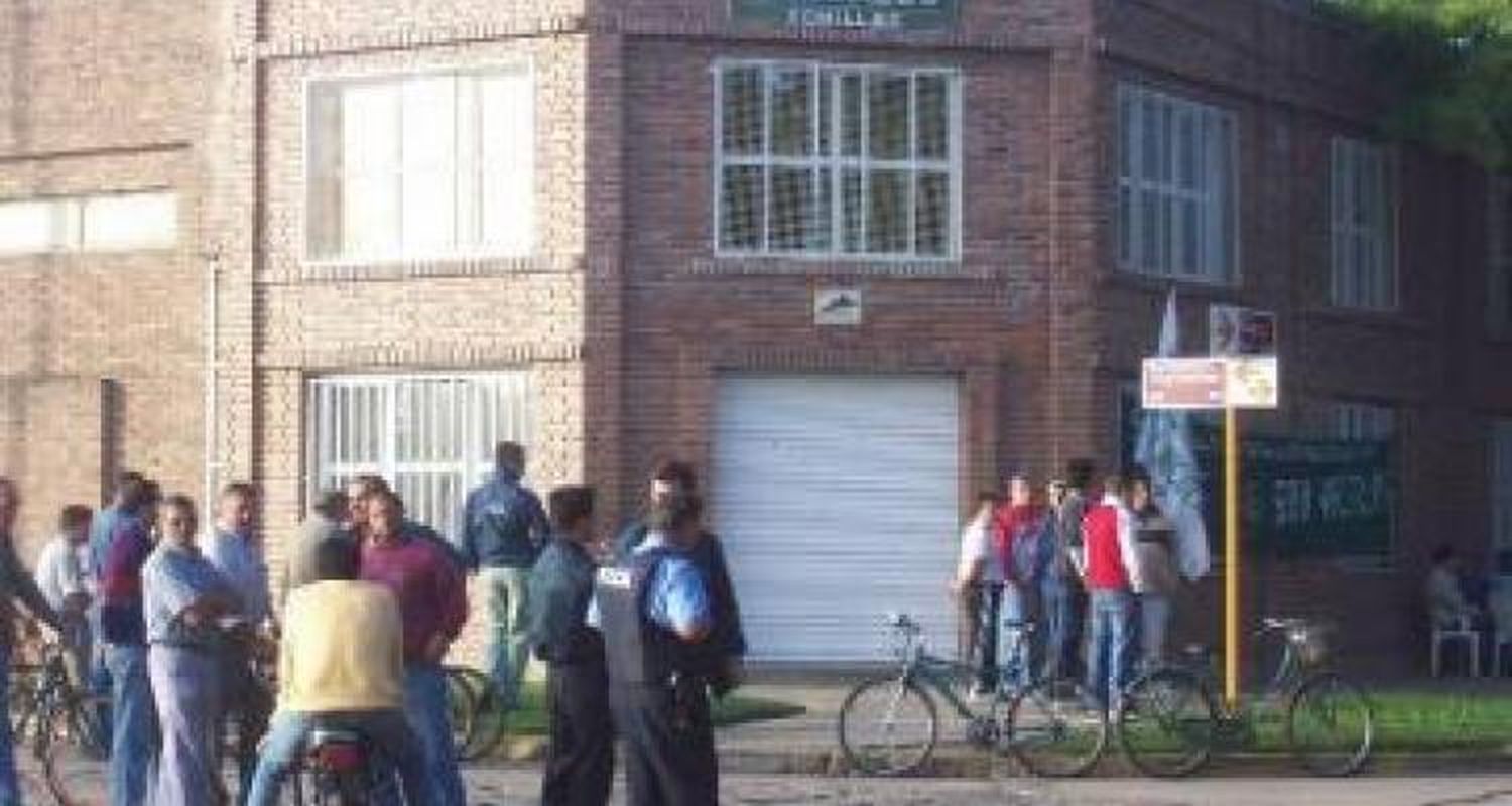 El sindicato de camioneros protesta en Ramón Rosa