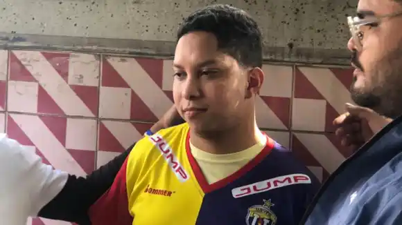 Acuerdo de Barbados se sigue cumpliendo: ESTUDIANTE JOHN ÁLVAREZ TAMBIÉN FUE LIBERADO (FOTOS+VIDEOS)