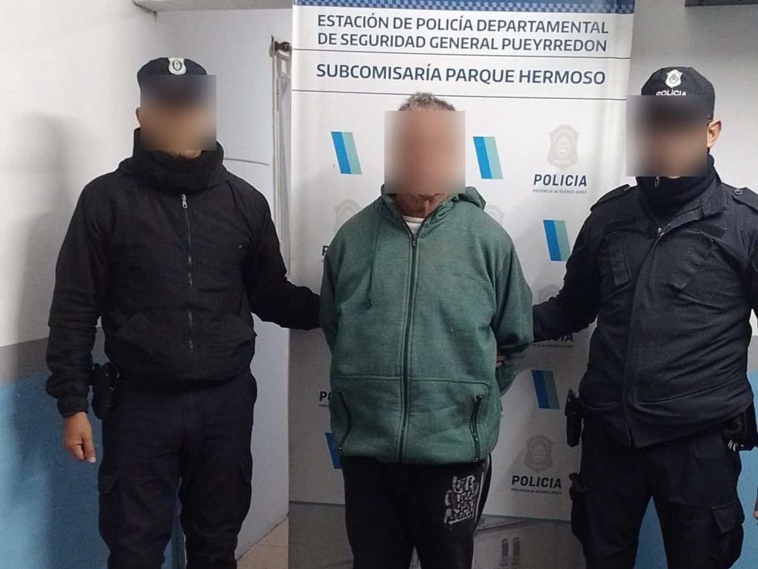 El aprehendido también agredió a los efectivos policiales.