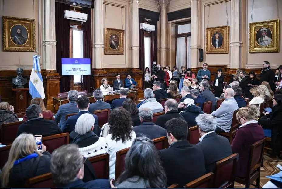 Discapacidad: a pesar de que el oficialimo rechaza el proyecto de ley, senadores Radicales y Peronistas emiten dictamen