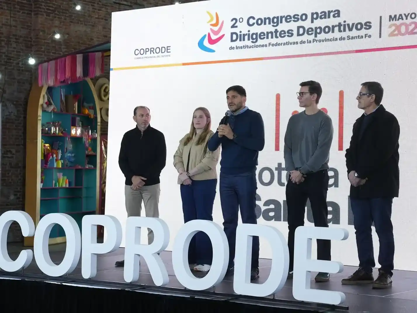 El Gobernador encabezó la actividad.