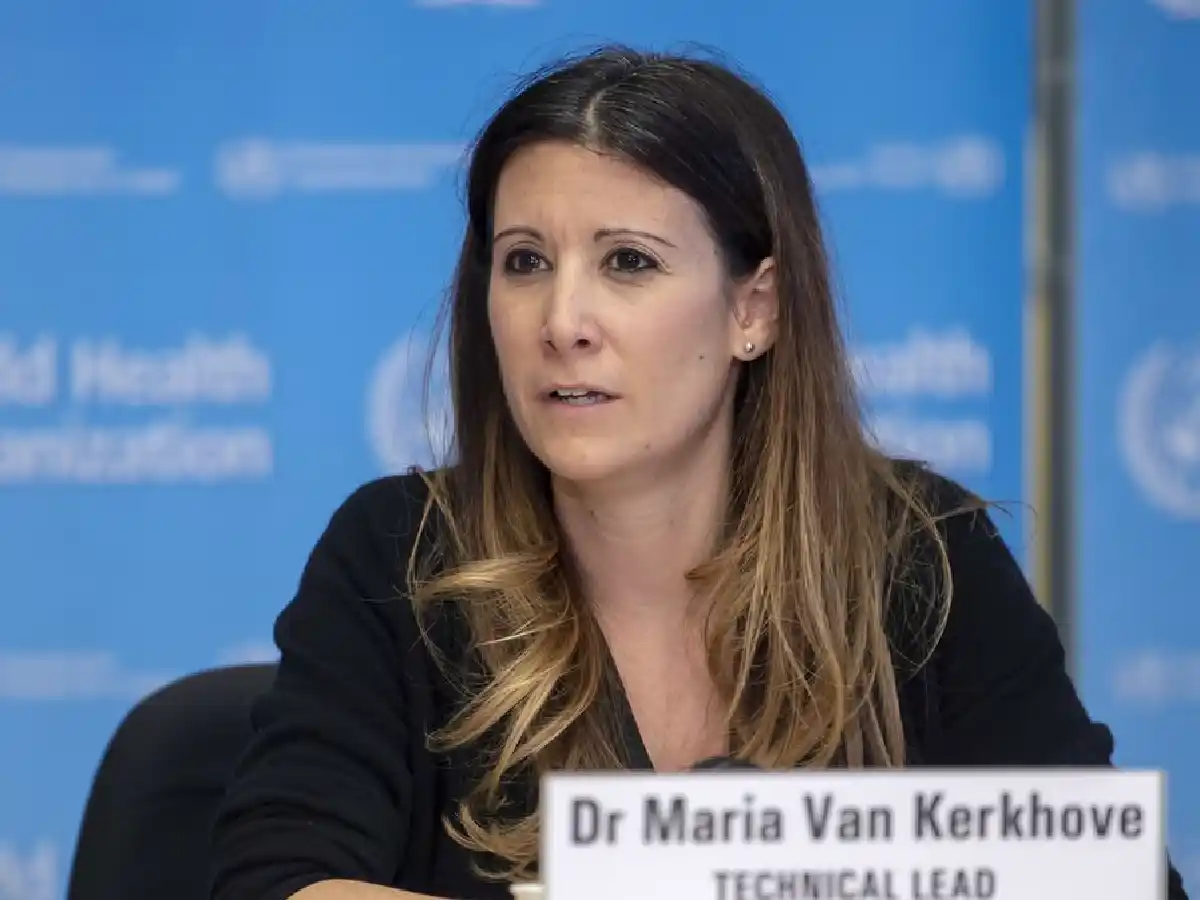  “Nos enfrentamos a un tsunami de infecciones por las variantes Delta y Ómicron"