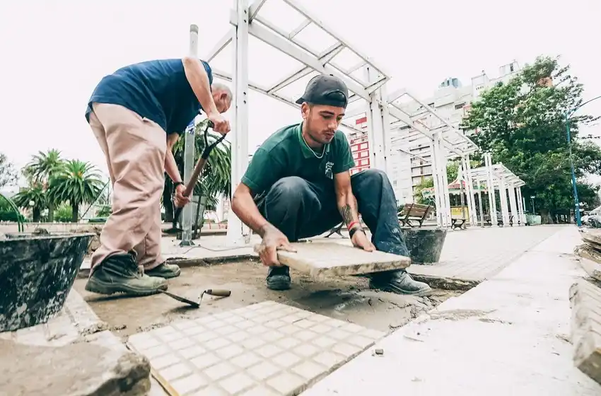 El EMSUR realiza trabajos de recuperación y mejoras en espacios públicos