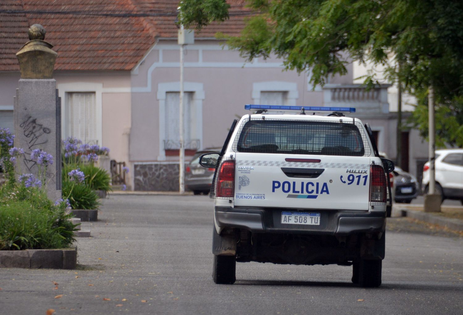 Se realizará patrullaje de personal policial, uniformado y de civil en determinados horarios del día en los que se registren picos de afluencia a los establecimientos.