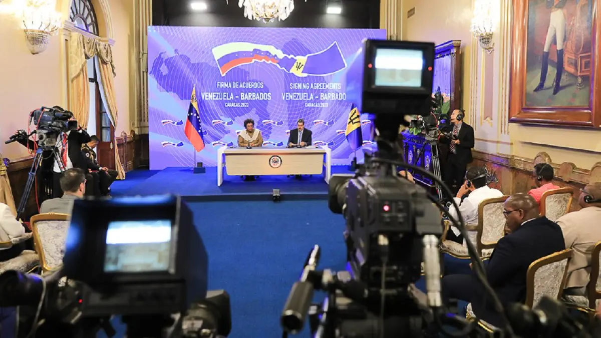 Firma de convenios entre Nicolás Maduro y Barbados abre las puertas a nueva conexión aérea