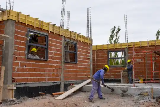 Adelantan a marzo el aumento del salario mínimo a $12.500