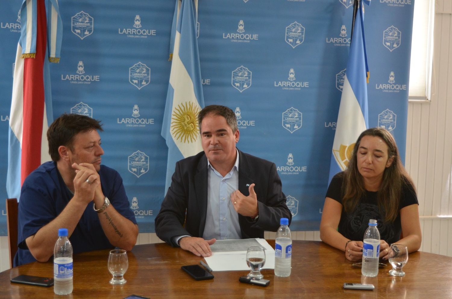 Larroque: Hassell informó que quedan 60 millones de pesos en las arcas municipales