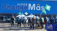 Denuncian despidos masivos en sucursales de una importante cadena de supermercados