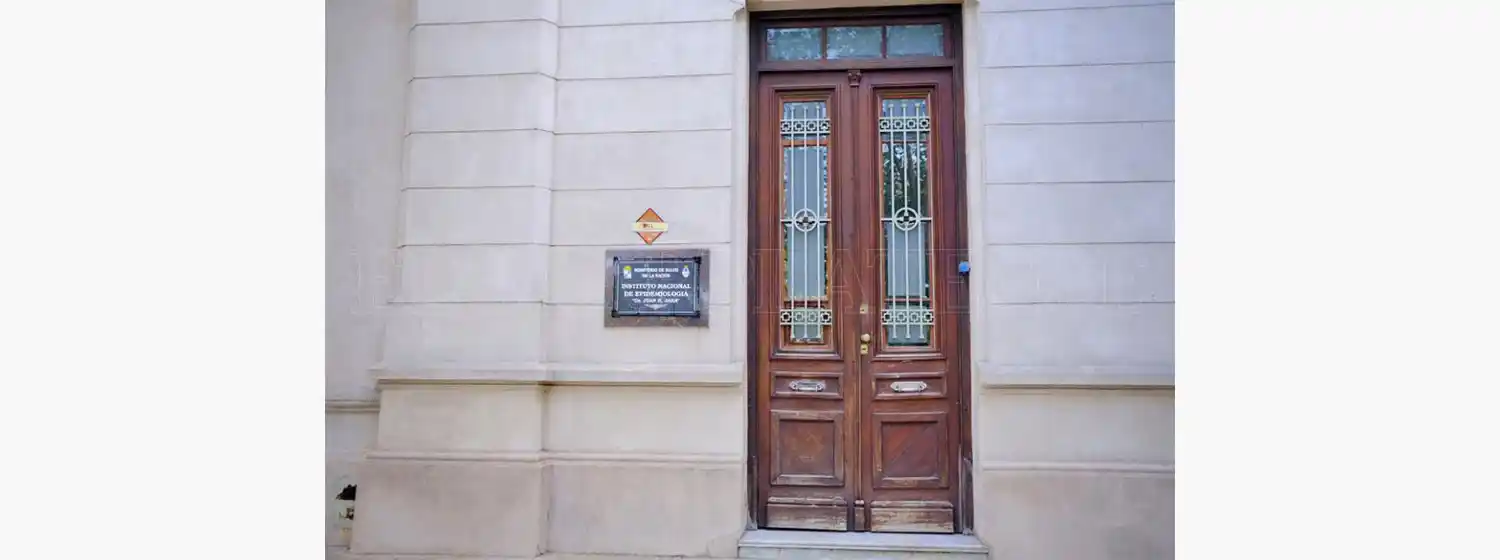 El INE detalló las razones por las cuales priorizará los procesamientos de muestras