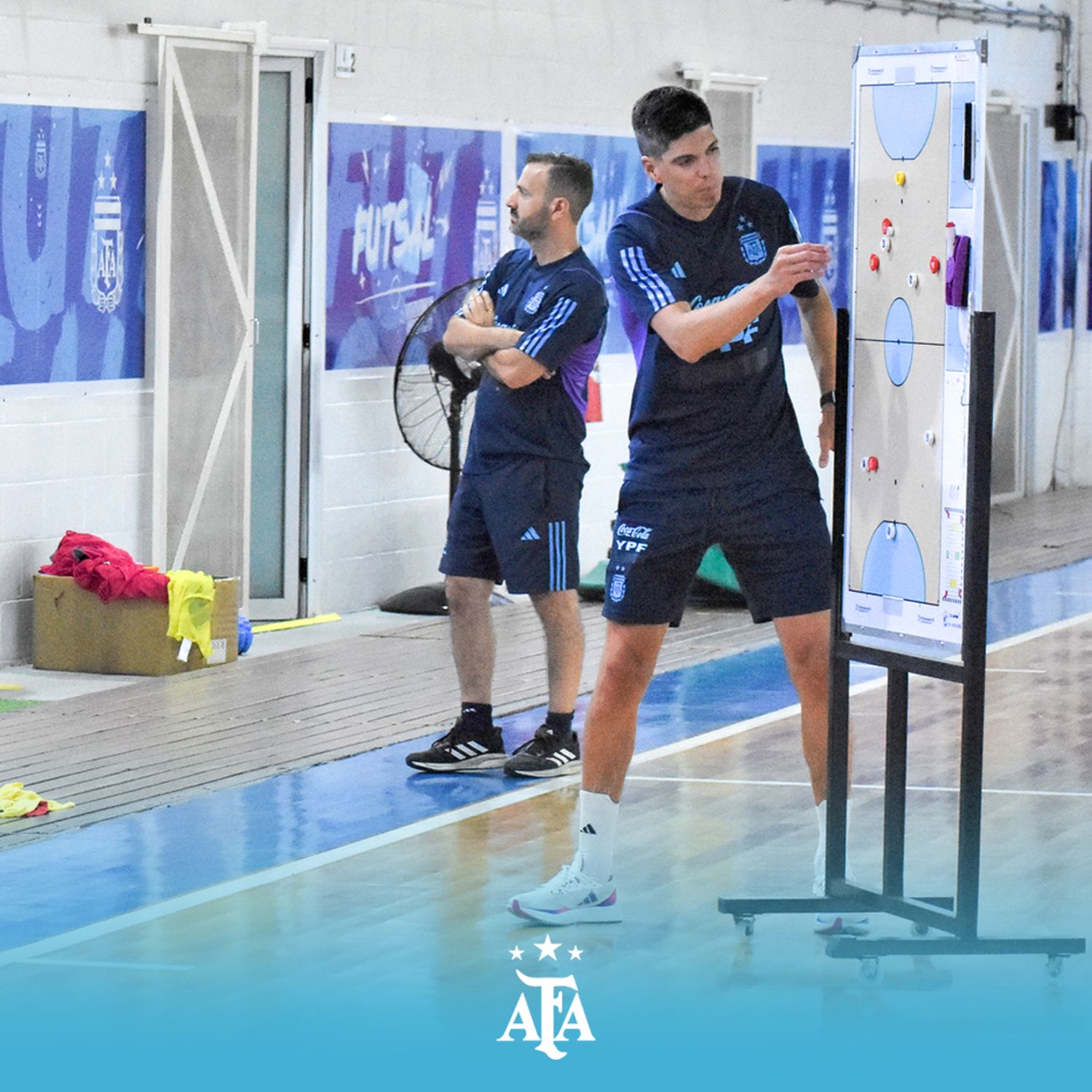 El entrenador Lucuix ya comenzó la preparación con jugadores del medio local.