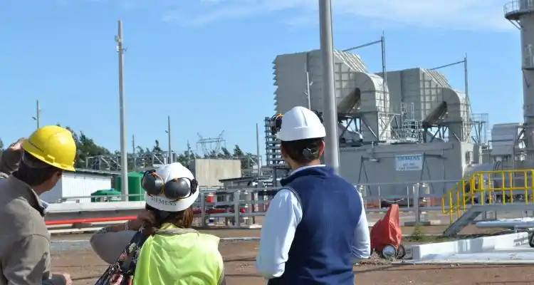 120 millones  de dólares de inversión  y funcionamiento a pleno
