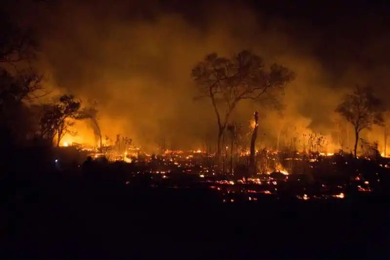 La lluvia apaga los incendios en Bolivia