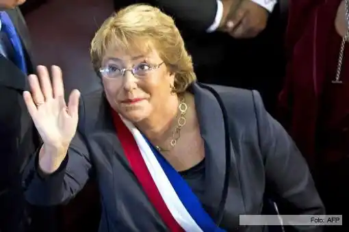 Michelle Bachelet firmó un proyecto que creará el Ministerio de la Mujer