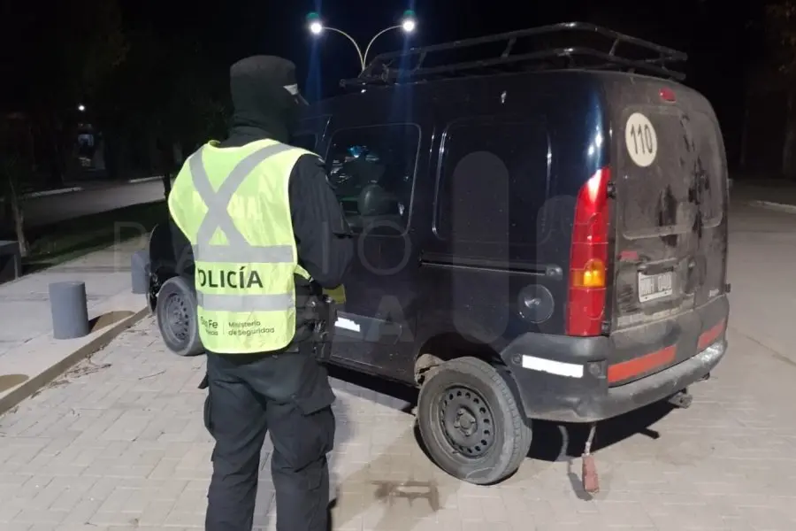 Conducía con una licencia falsificada: fue detenido en la Autovía 19