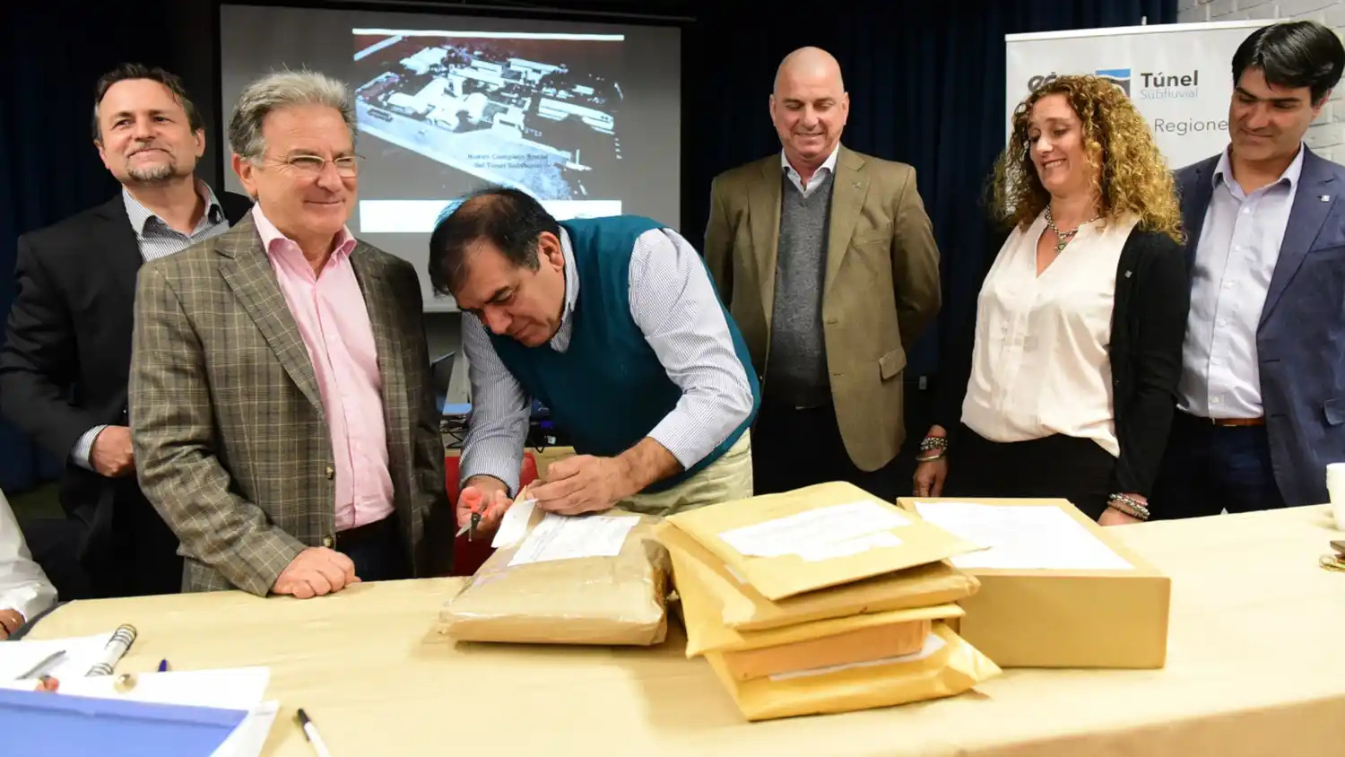 Siete ofertas para construir el nuevo complejo social del Túnel Subfluvial