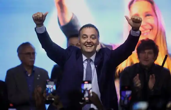 Adorni sobre su nuevo rol: “No va a haber nada más federal que esta etapa del Gobierno”