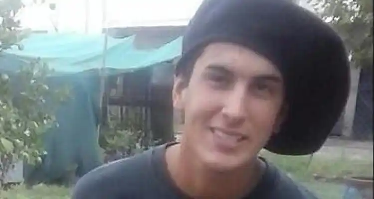 Julián Troche, el joven que chocó contra un volquete, despertó y reconoció a algunos familiares