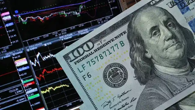El mercado proyecta inflación del 3,2% para diciembre y un dólar a $1021 pesos