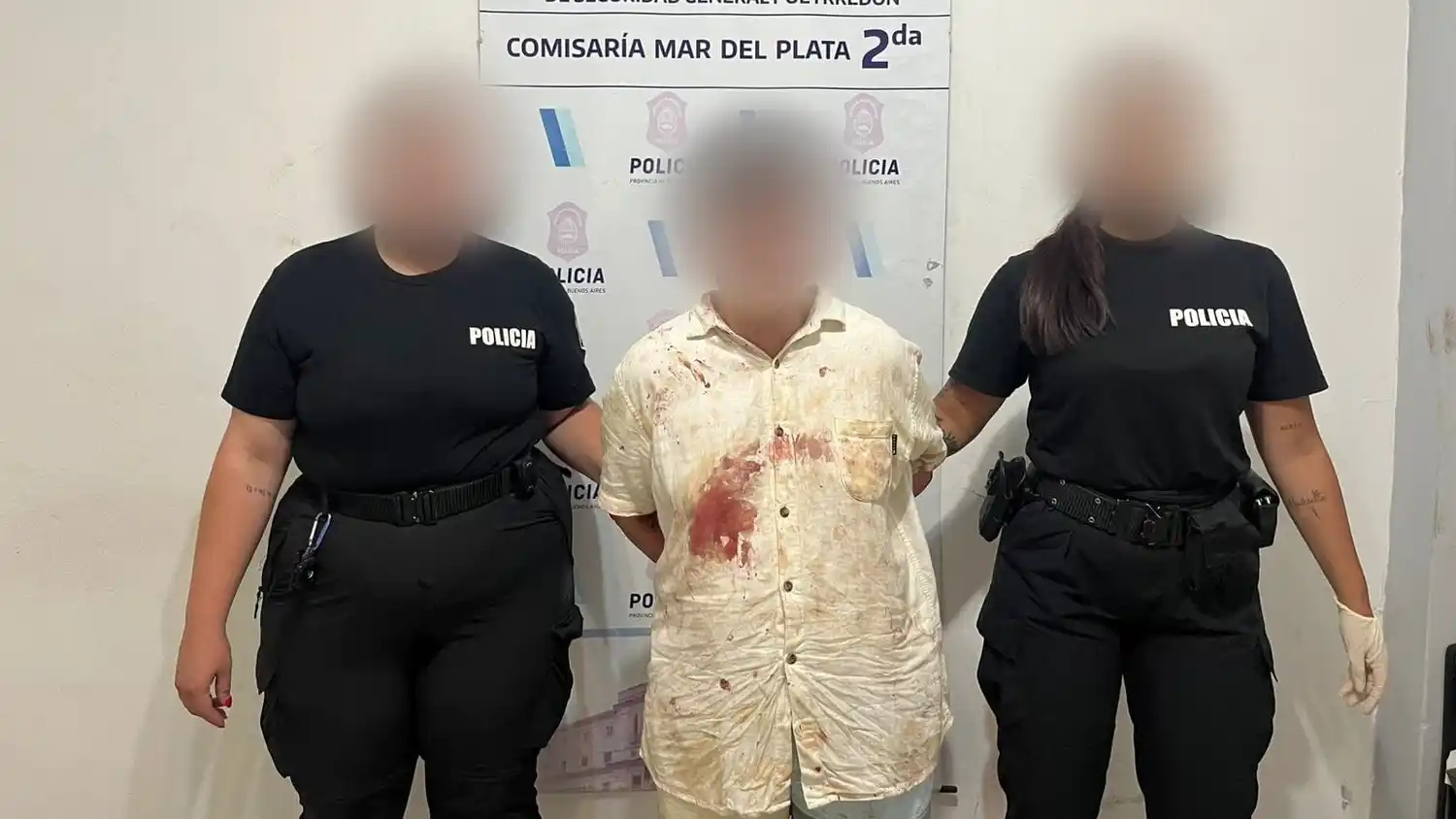 Detuvieron a una mujer por atacar salvajemente a su amiga en un departamento