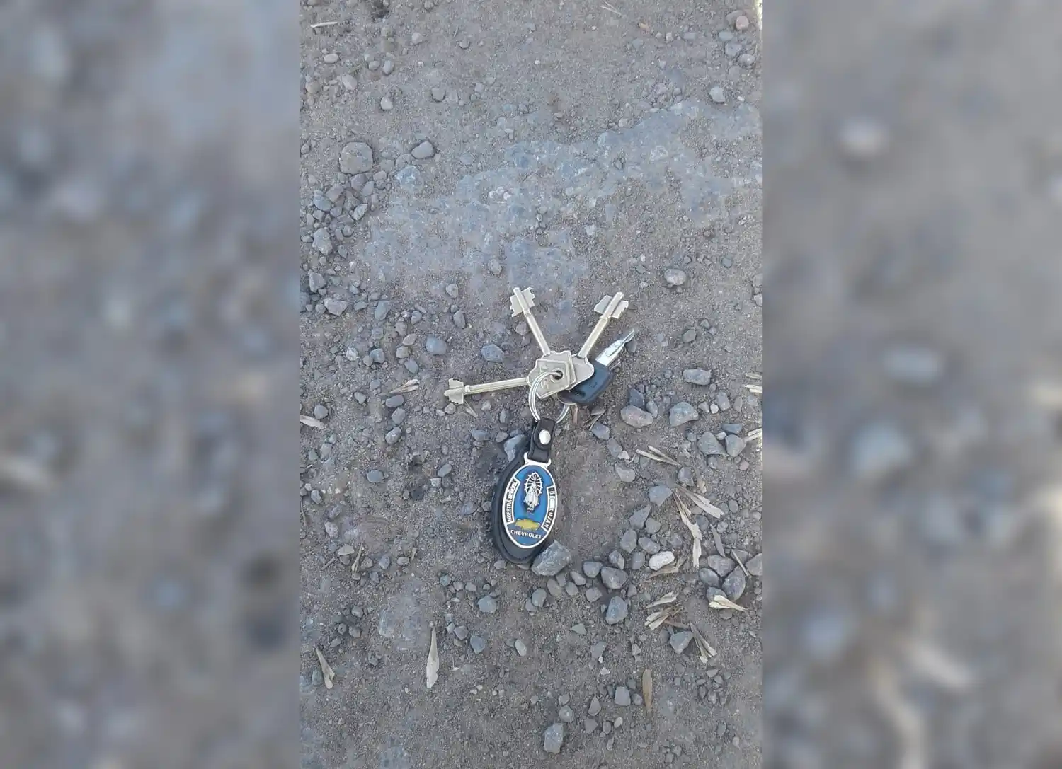 Encontró este llavero y busca a quien lo perdió