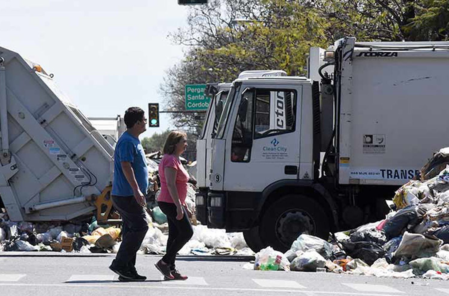 Avanza la quita de las habilitaciones a Clean Energy y Ambiental Planet
