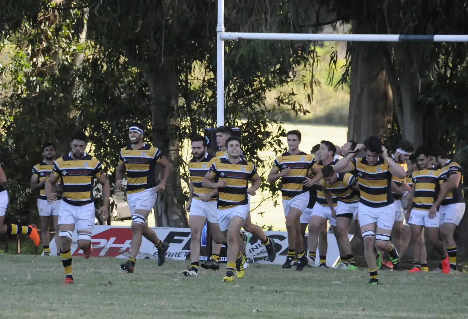 Una doble jornada de los  tandilenses en Los Laureles