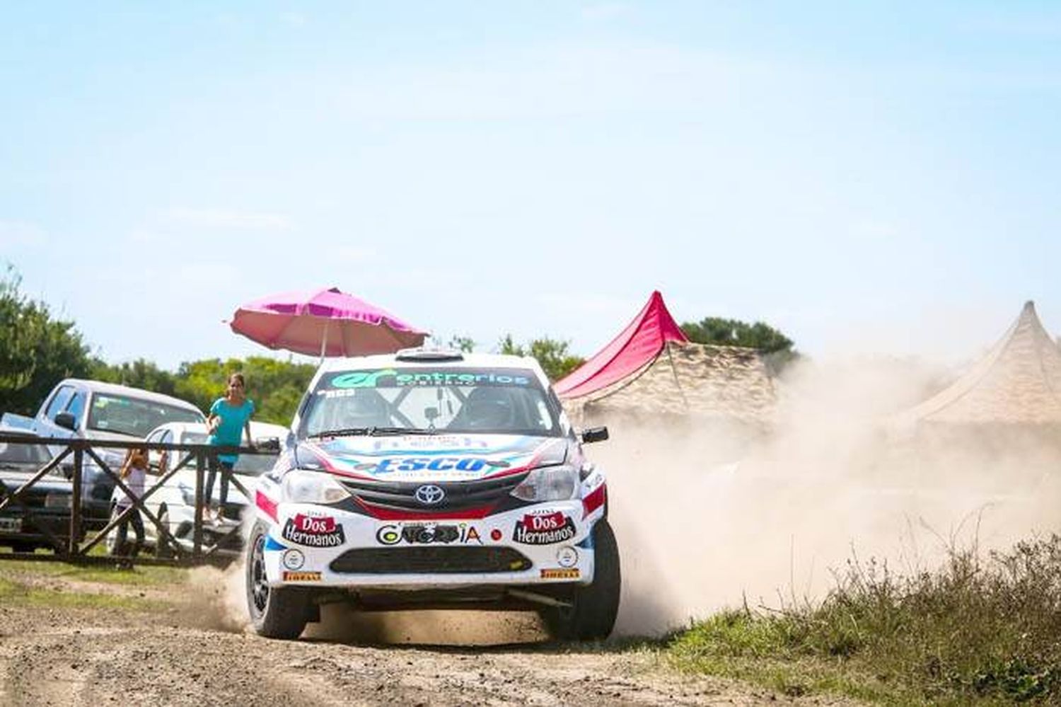 Victorio Ballay mantuvo el invicto en la Clase RC3 del Rally Argentino