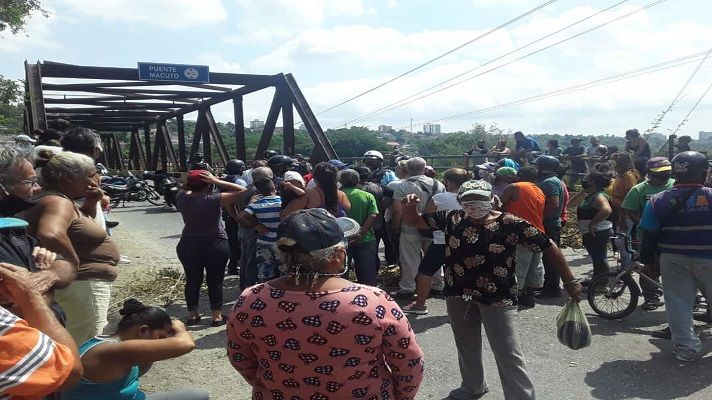 ¡VIVEN COMO CAMELLOS! Habitantes del sur de Barquisimeto llevan semanas sin recibir agua