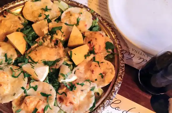 Las "normas" que impone un restaurante marplatense a sus comensales