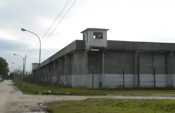 El acusado operaba desde la cárcel de Melchor Romero.