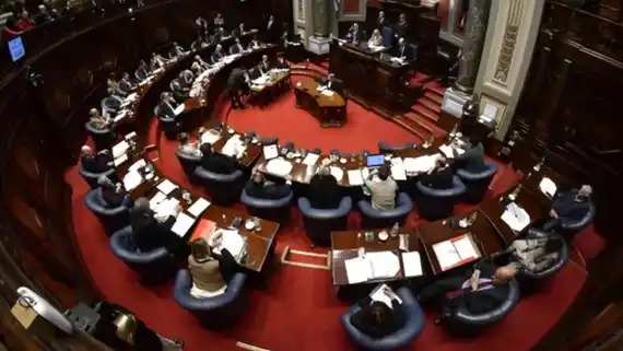 Uruguay aprueba beneficios fiscales para impulsar el comercio en la frontera con Entre Ríos