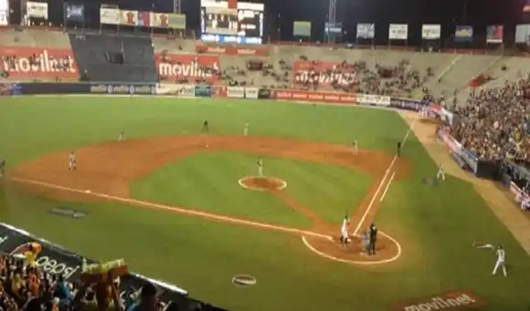 ¡SOLIDARIOS! Las gradas en la pelota criolla costarán 1 USD según la LVBP