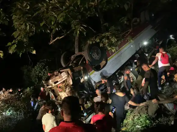 POR ACCIDENTE EN NICARAGUA dictan prisión preventiva a chofer del autobús en el que murieron 15 venezolanos